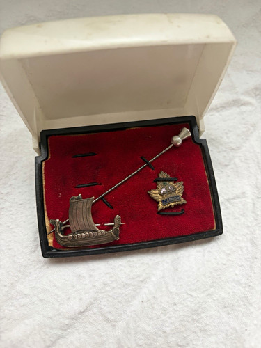 Viking ship pin crest badge - ship,